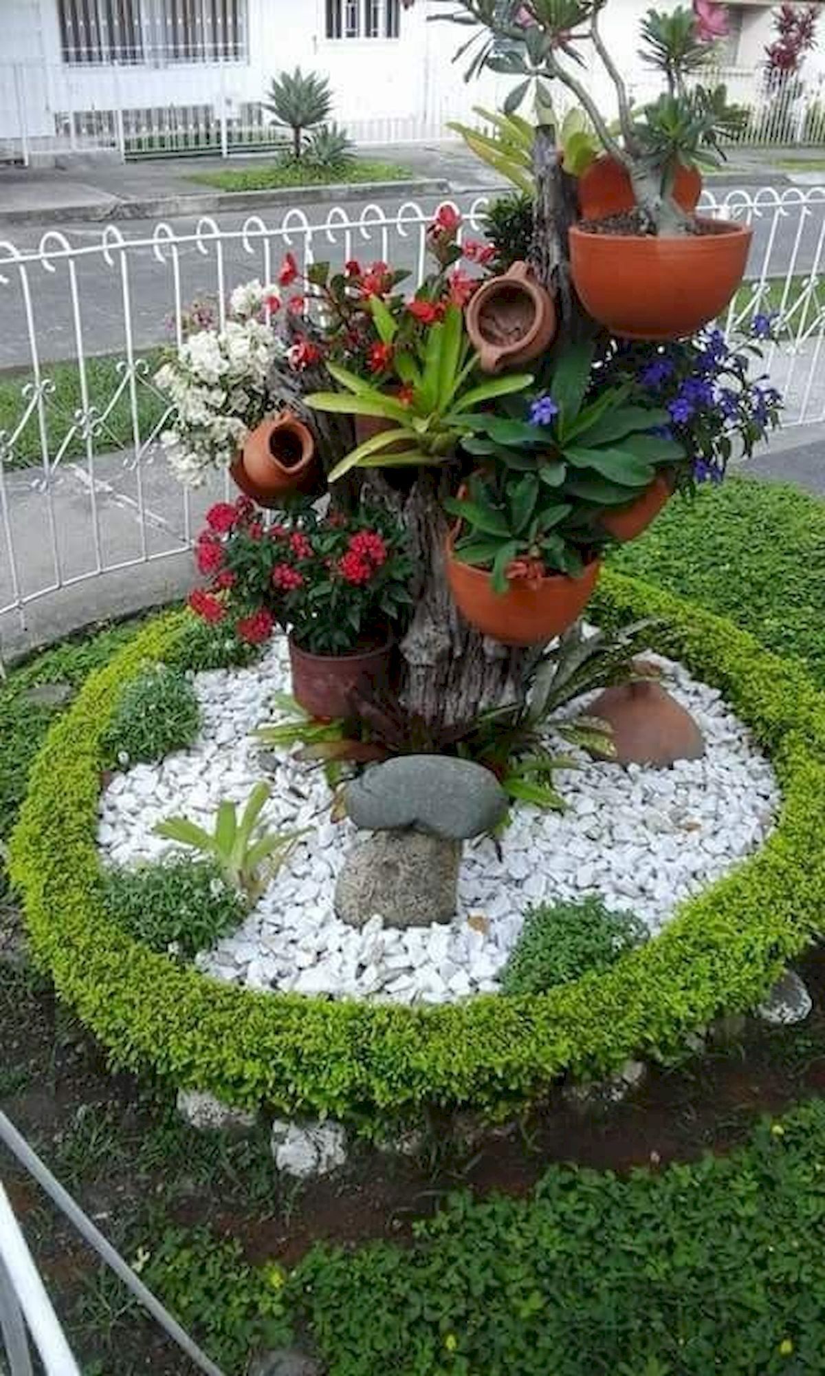 سنگ و شن برای باغچه46