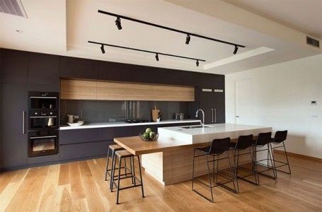 رنگ بندی کابینت در آشپزخانه