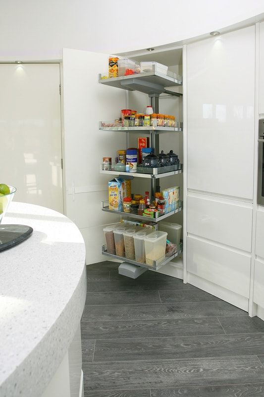 طراحی کابینت هایگلاس سنگ کورین06