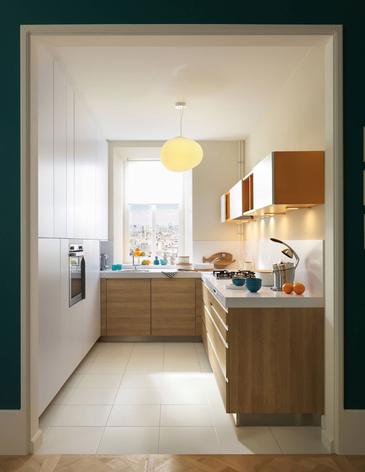 آشپزخانه با دو دیوار کابینت خور