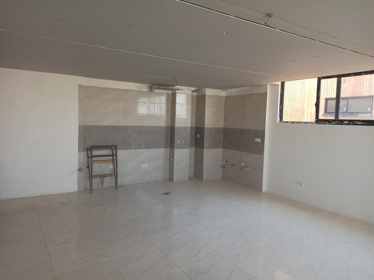 تحول شگفت‌انگیز یک آپارتمان ۹۰ متری