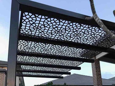 ایده‌های سایه‌بان و پرگولا در طراحی فضای باز